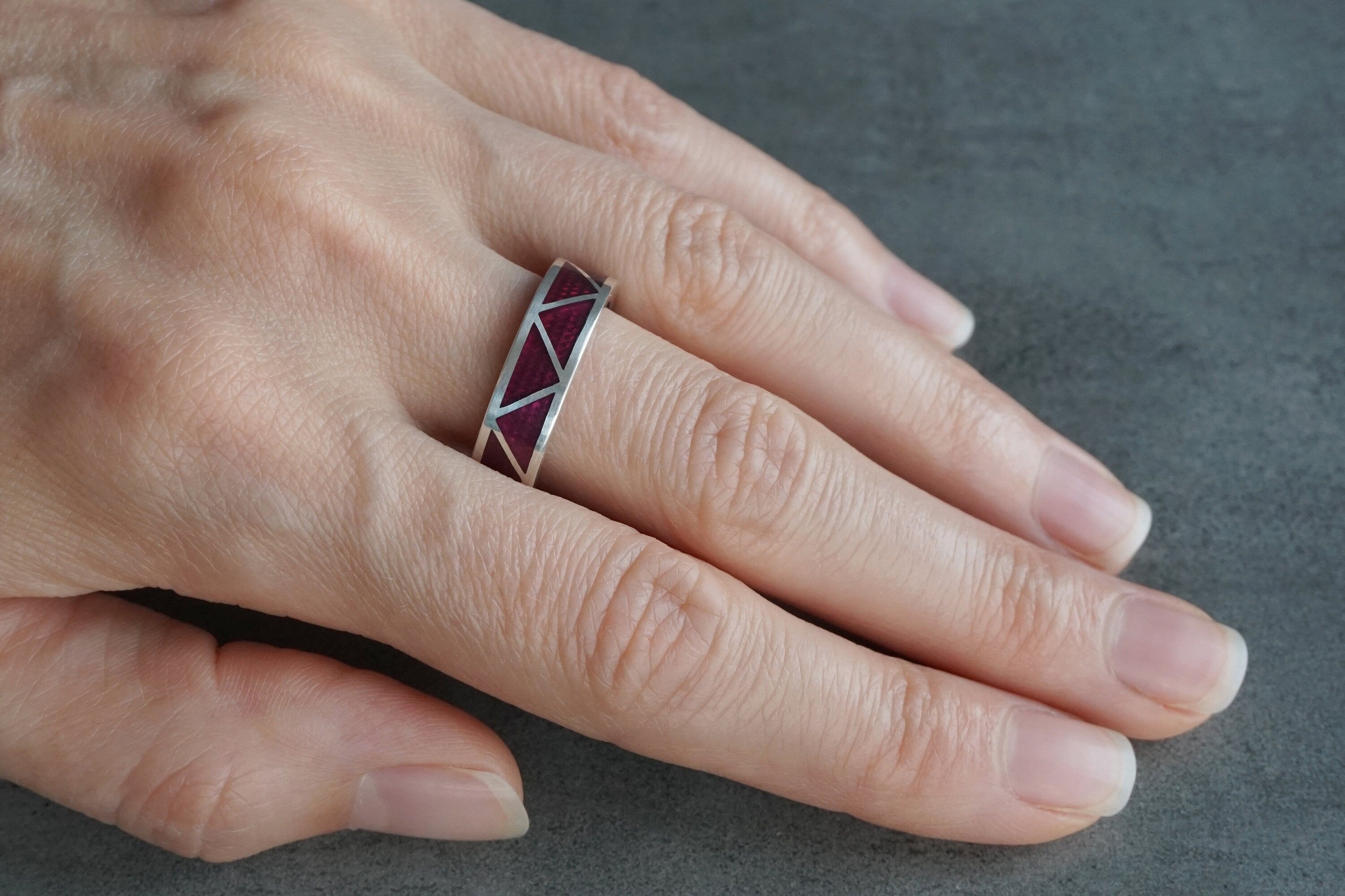Corundum Cloisonné Sterling Silver Band Ring