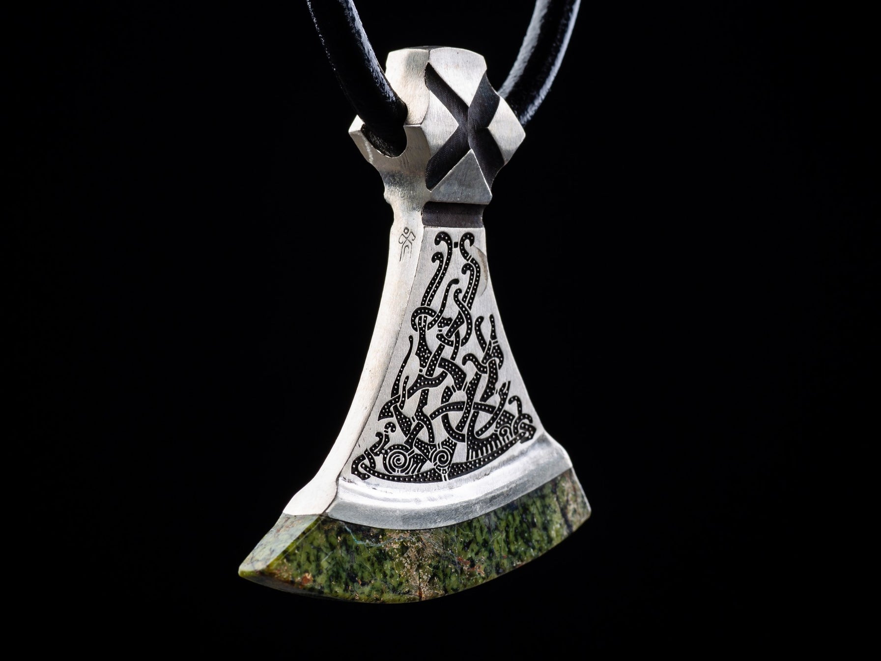 leaf ornament of silver Mammen axe