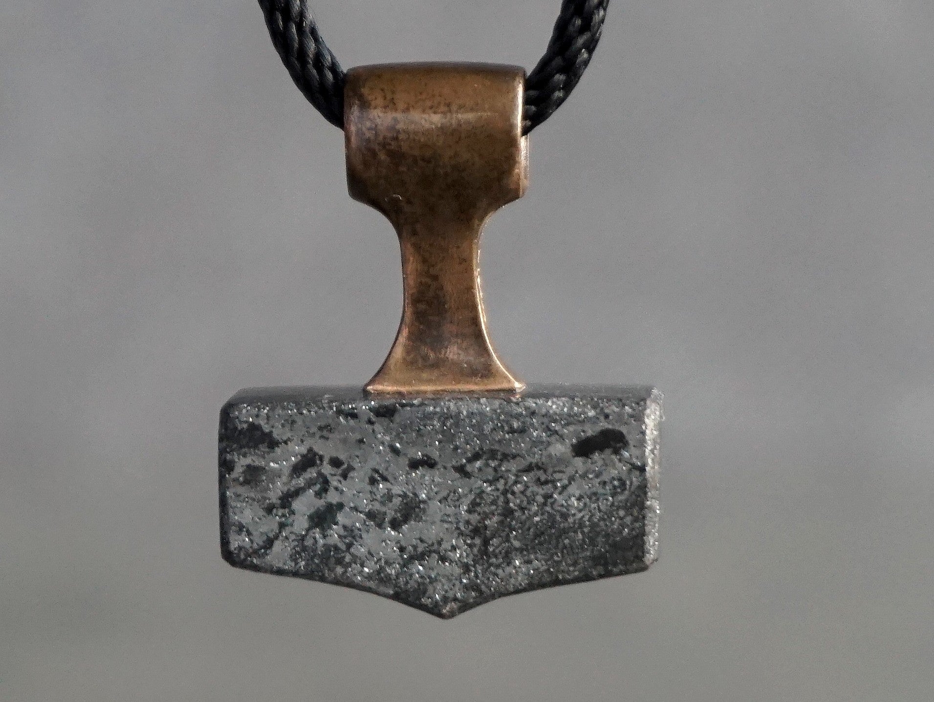 small mjolnir amulet: bronze and sparkling grey natural stone