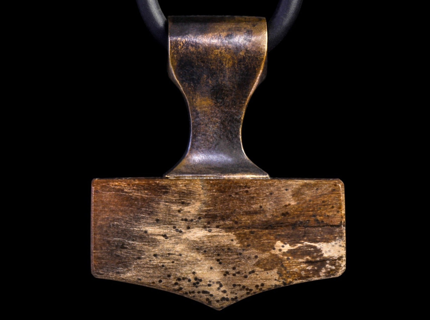 hammer necklace: bronze and wood-like texture petrified wood 